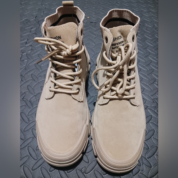 Men Fashion beige lace up Combat boots sneakers - Picture 4 of 10